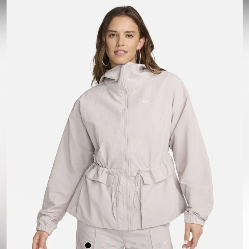NWT Nike Sportswear Everything Wovens Oversized Hooded Jacket